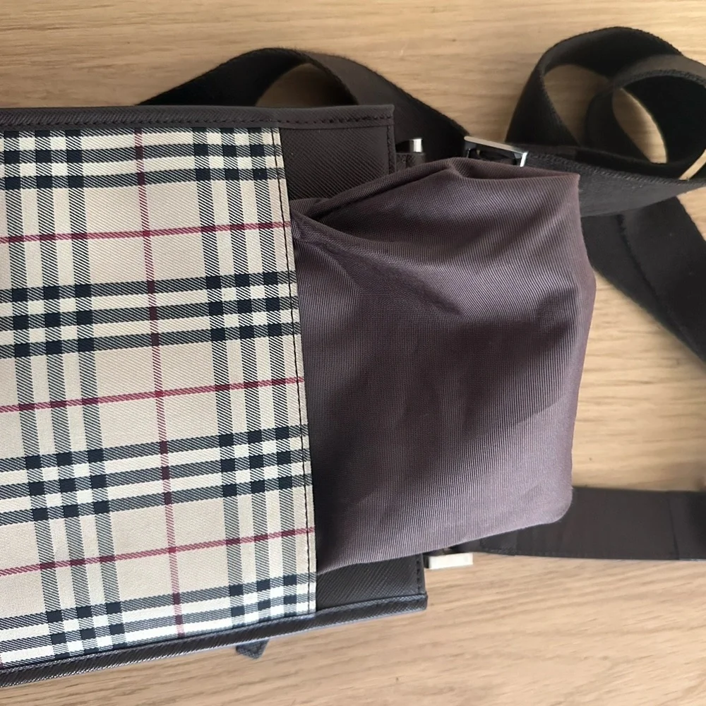 Burberry Crossbody Bag - Picture 11 of 15